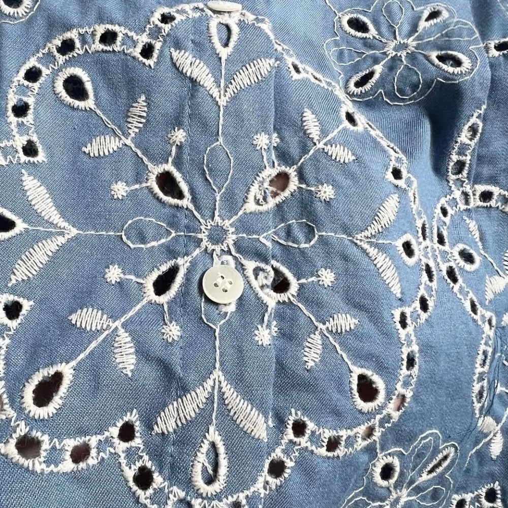 SÉZANE Jordanna Ebroidered Scalloped Button Front Top Denim  Blue 34 - Picture 5 of 14